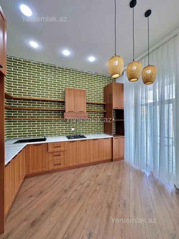 Satılır 4 otaqlı həyət evi 150 m²