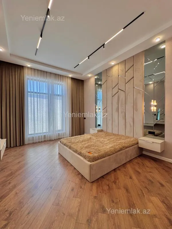 Satılır 5 otaqlı həyət evi 260 m²