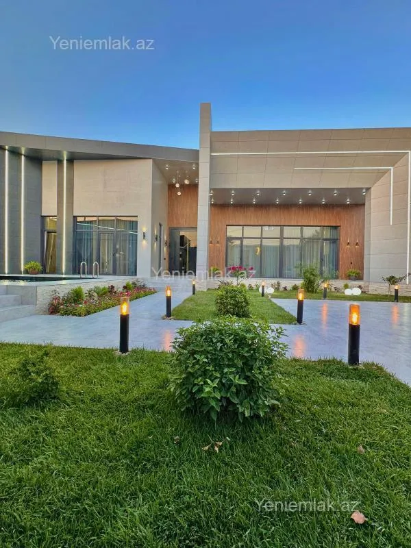 Satılır 5 otaqlı həyət evi 260 m²
