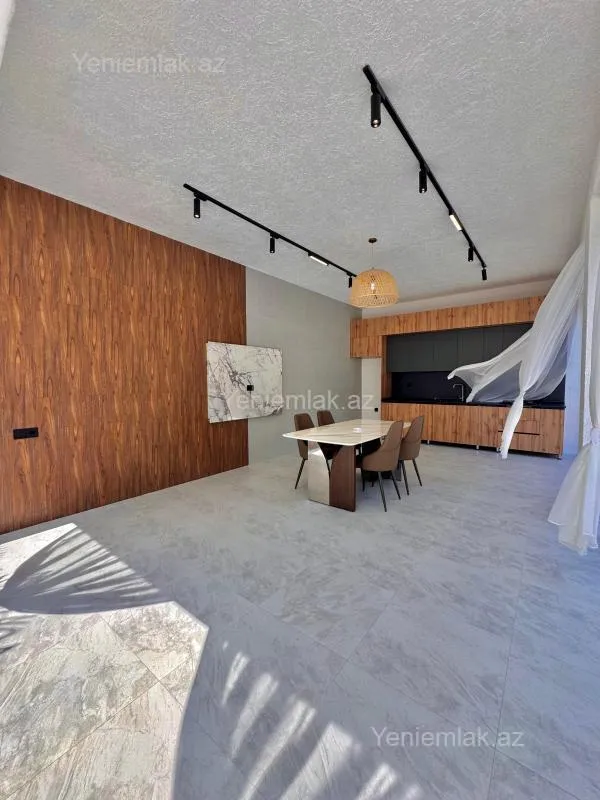 Satılır 5 otaqlı həyət evi 260 m²