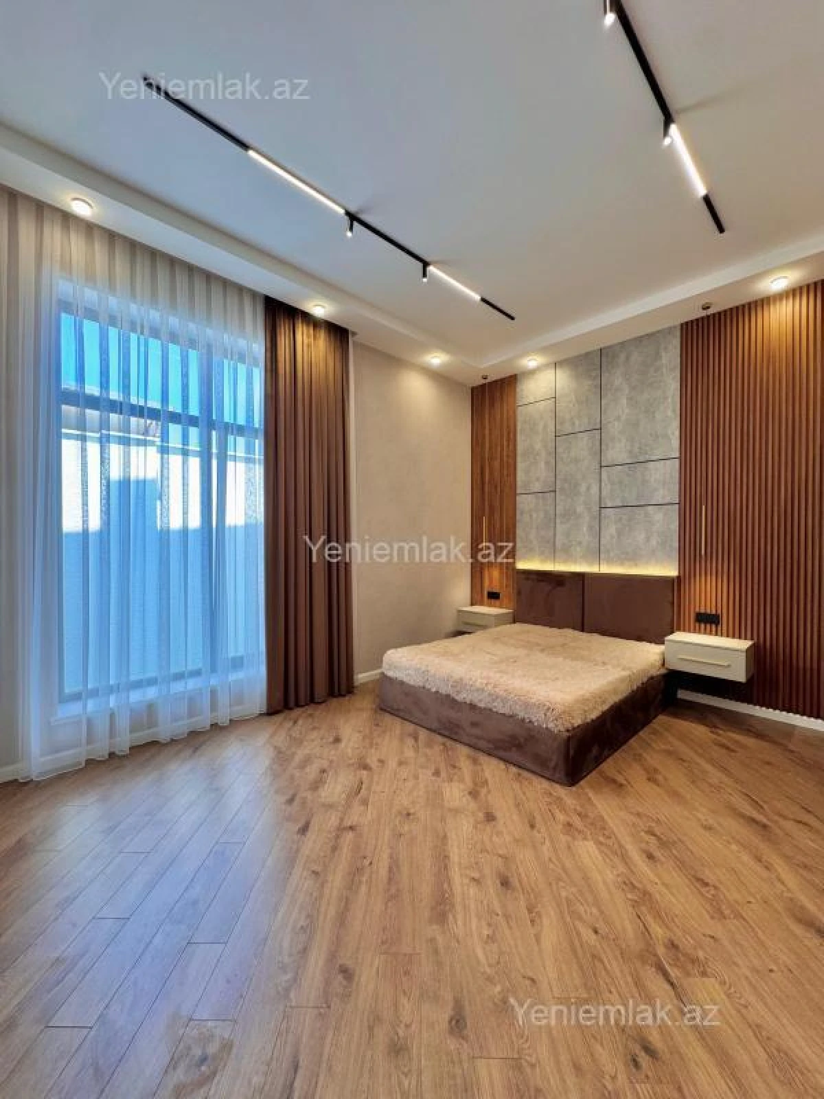 Satılır 5 otaqlı həyət evi 260 m²