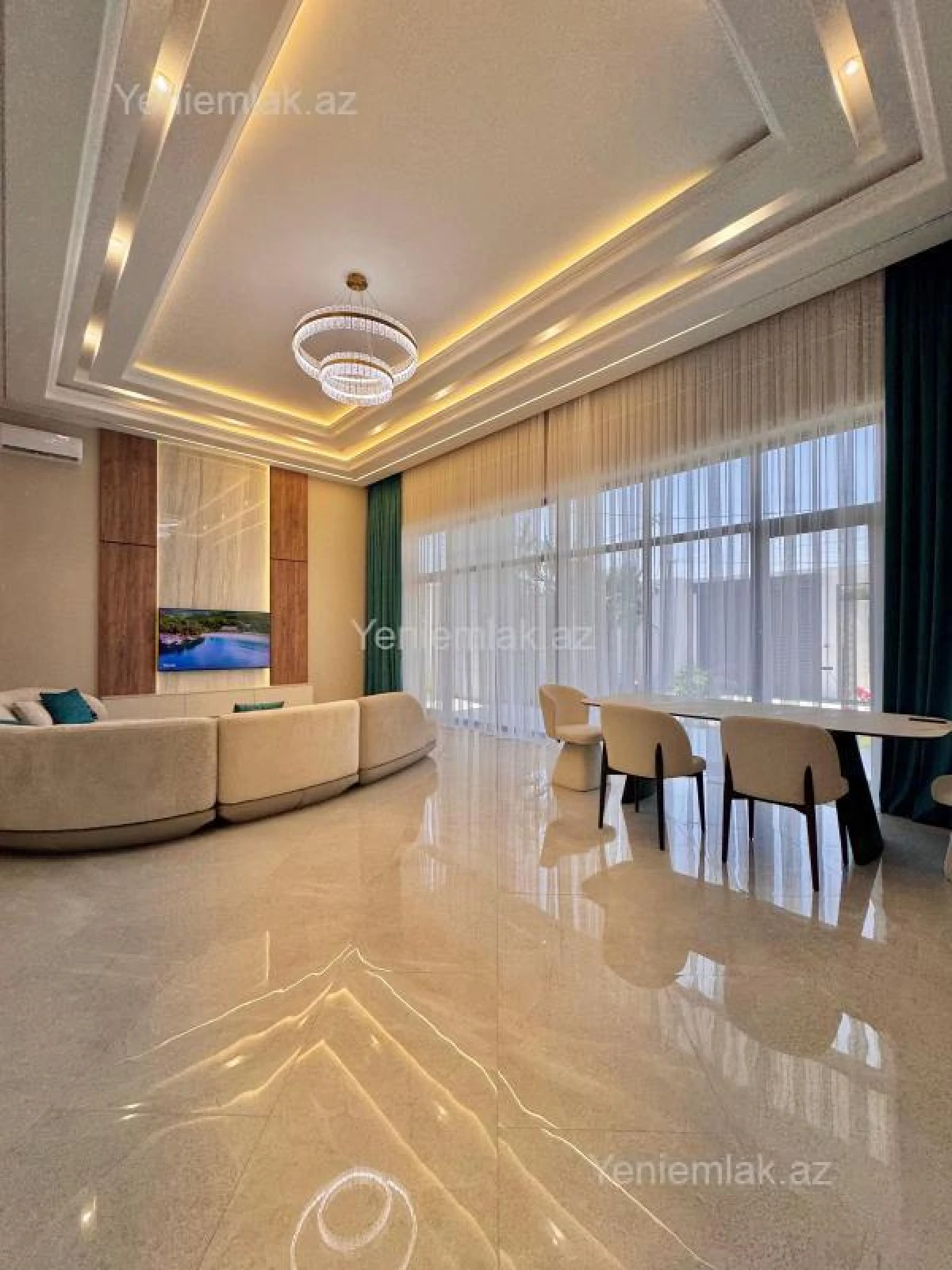 Satılır 5 otaqlı həyət evi 260 m²
