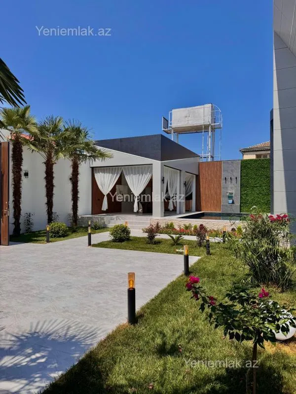 Satılır 5 otaqlı həyət evi 260 m²