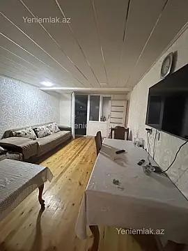 Satılır 4 otaqlı həyət evi 180 m²