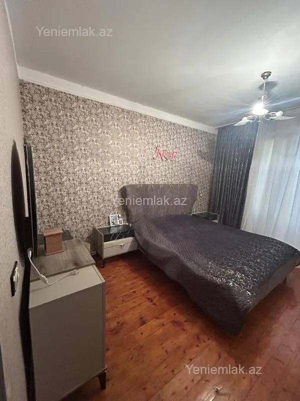 Satılır 4 otaqlı həyət evi 180 m²