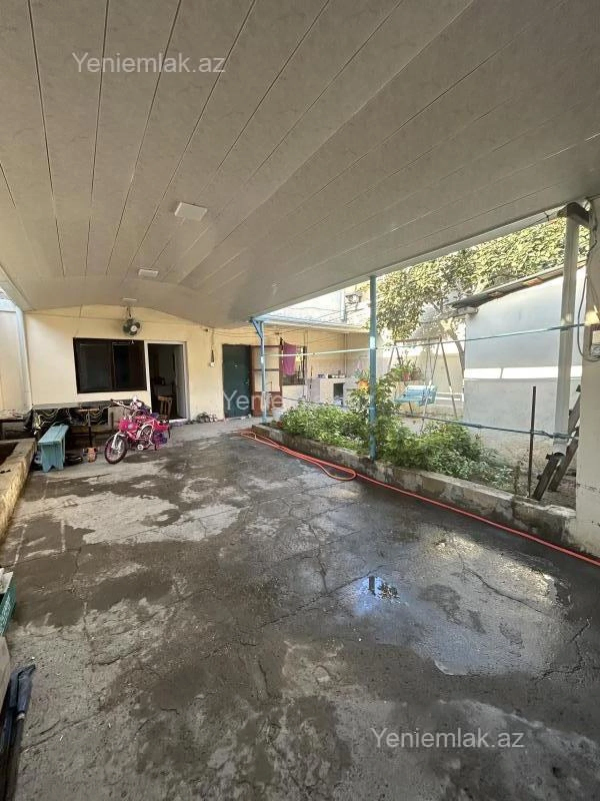 Satılır 4 otaqlı həyət evi 180 m²