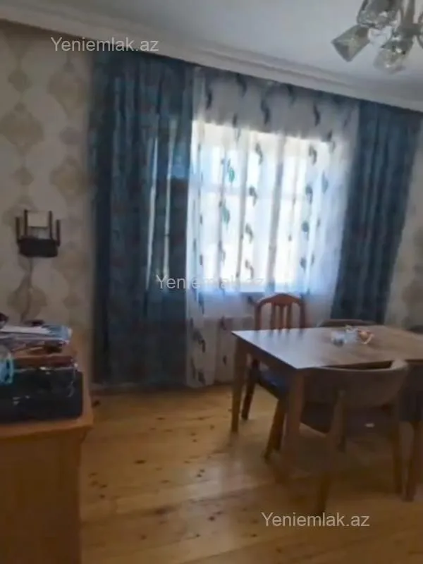 Satılır 2 otaqlı həyət evi 40 m²