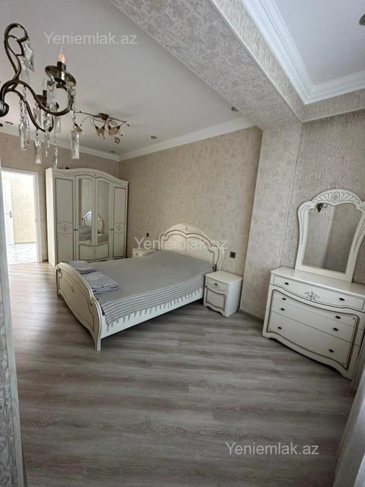 Satılır 2 otaqlı yeni tikili 98 m²