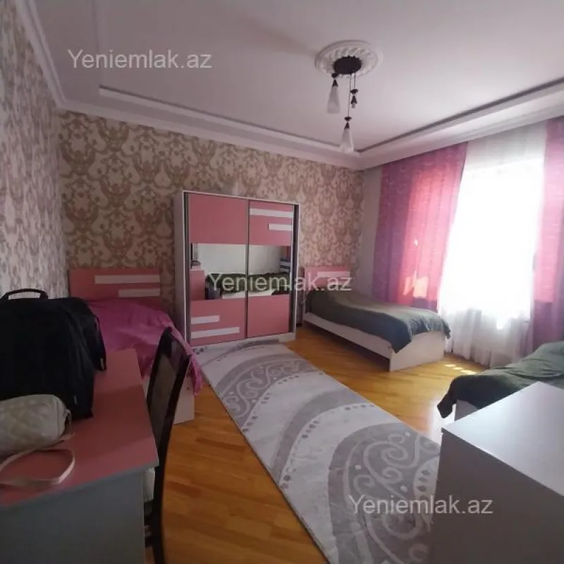 Satılır 6 otaqlı həyət evi 360 m²