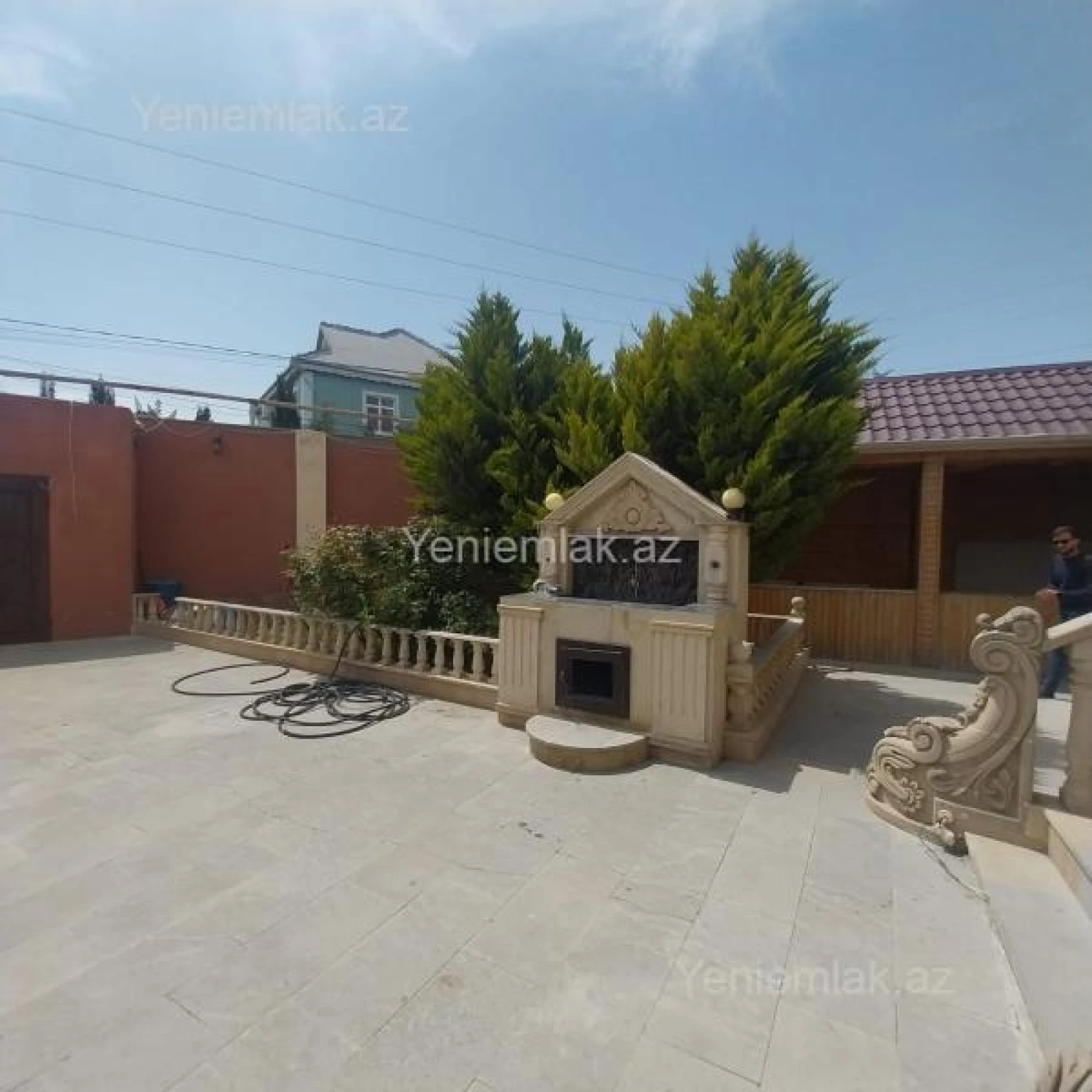 Satılır 6 otaqlı həyət evi 360 m²