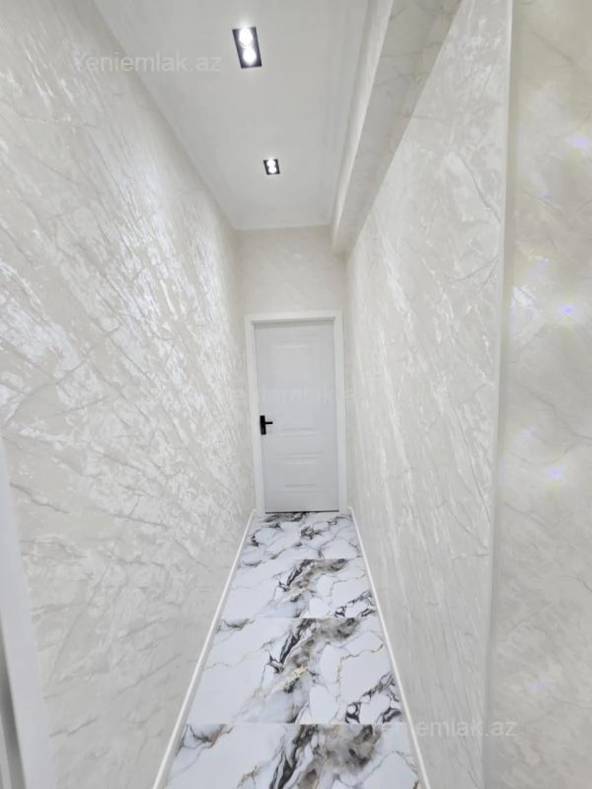 Satılır 3 otaqlı yeni tikili 95 m²