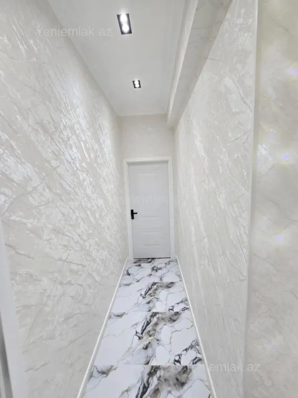 Satılır 3 otaqlı yeni tikili 95 m²