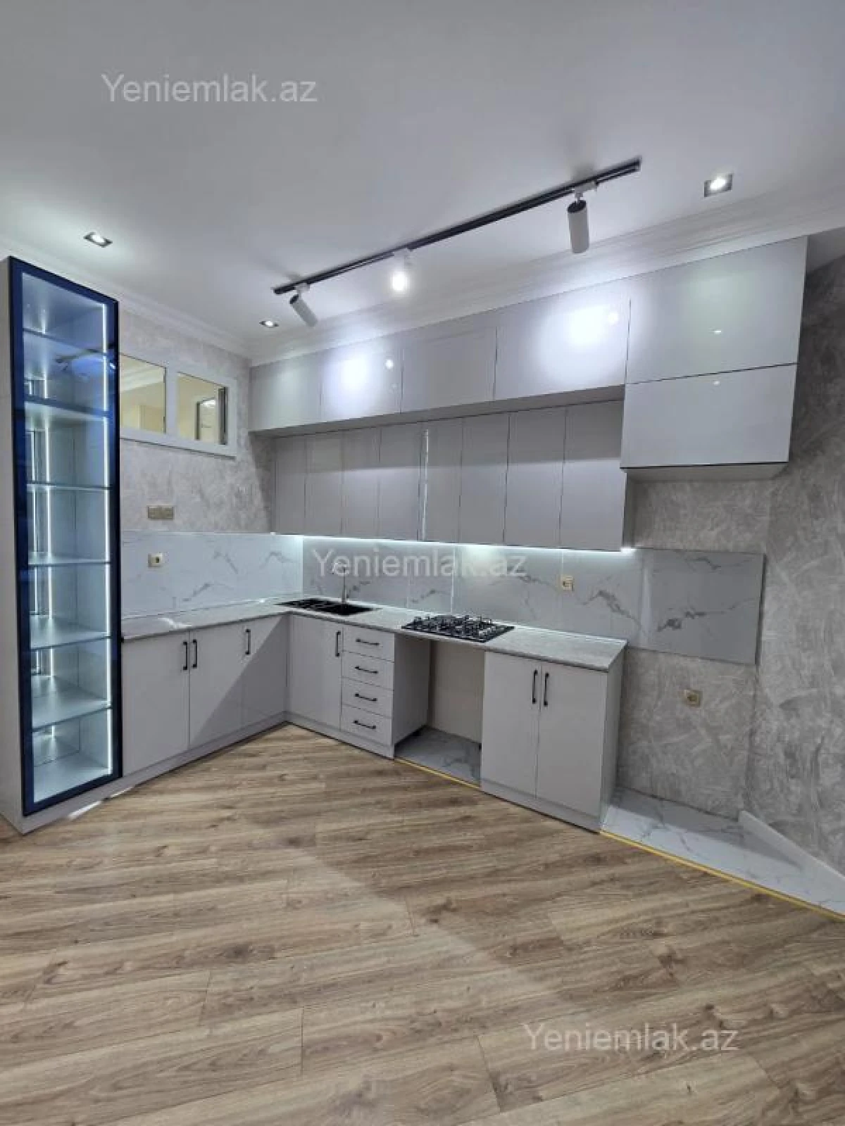 Satılır 3 otaqlı yeni tikili 95 m²
