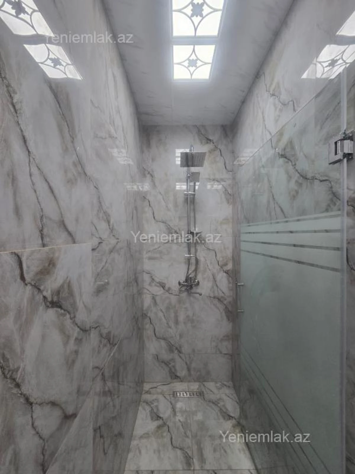 Satılır 3 otaqlı yeni tikili 95 m²