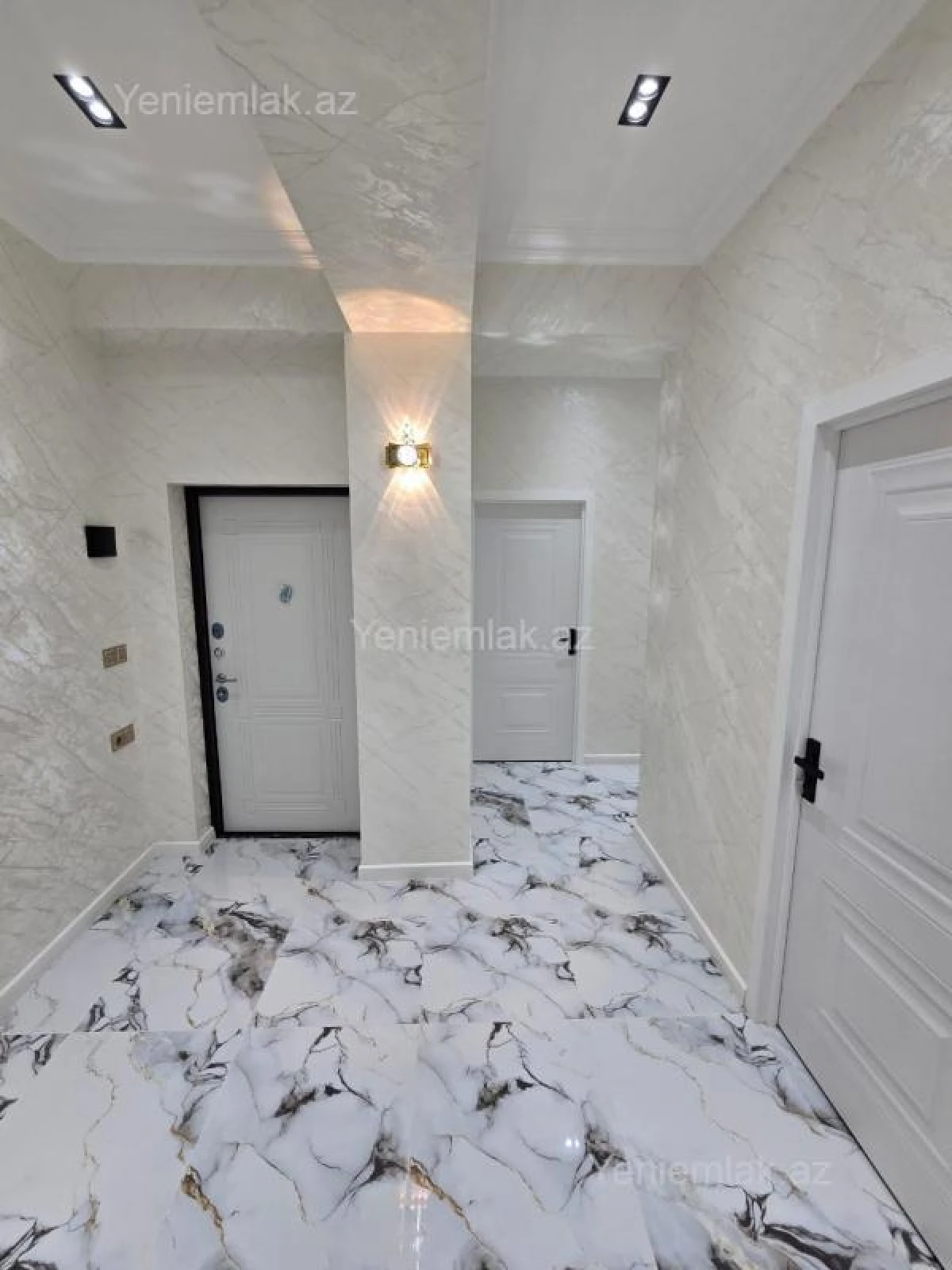 Satılır 3 otaqlı yeni tikili 95 m²