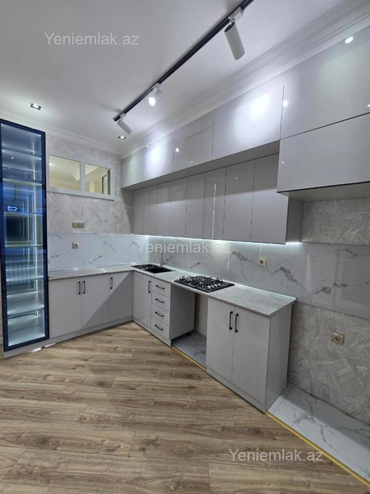 Satılır 3 otaqlı yeni tikili 95 m²