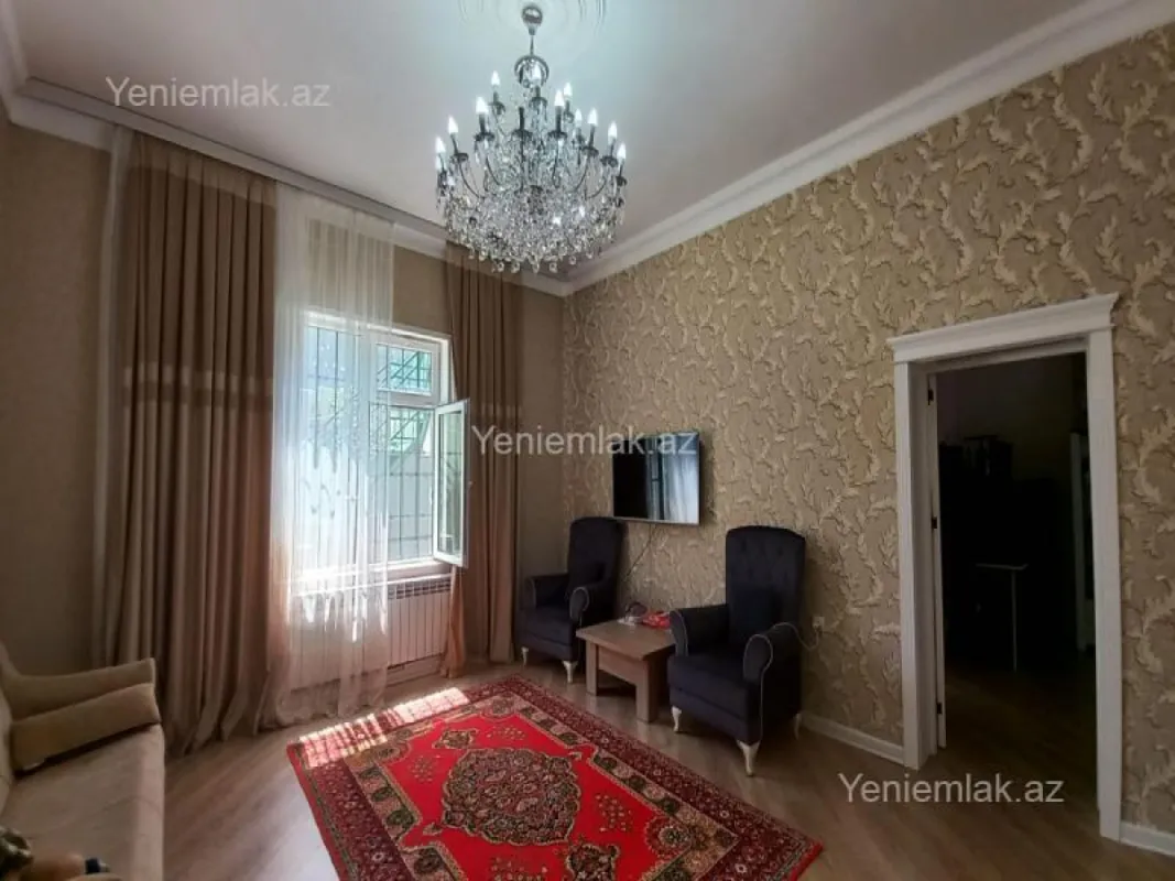 Satılır 4 otaqlı həyət evi 120 m²