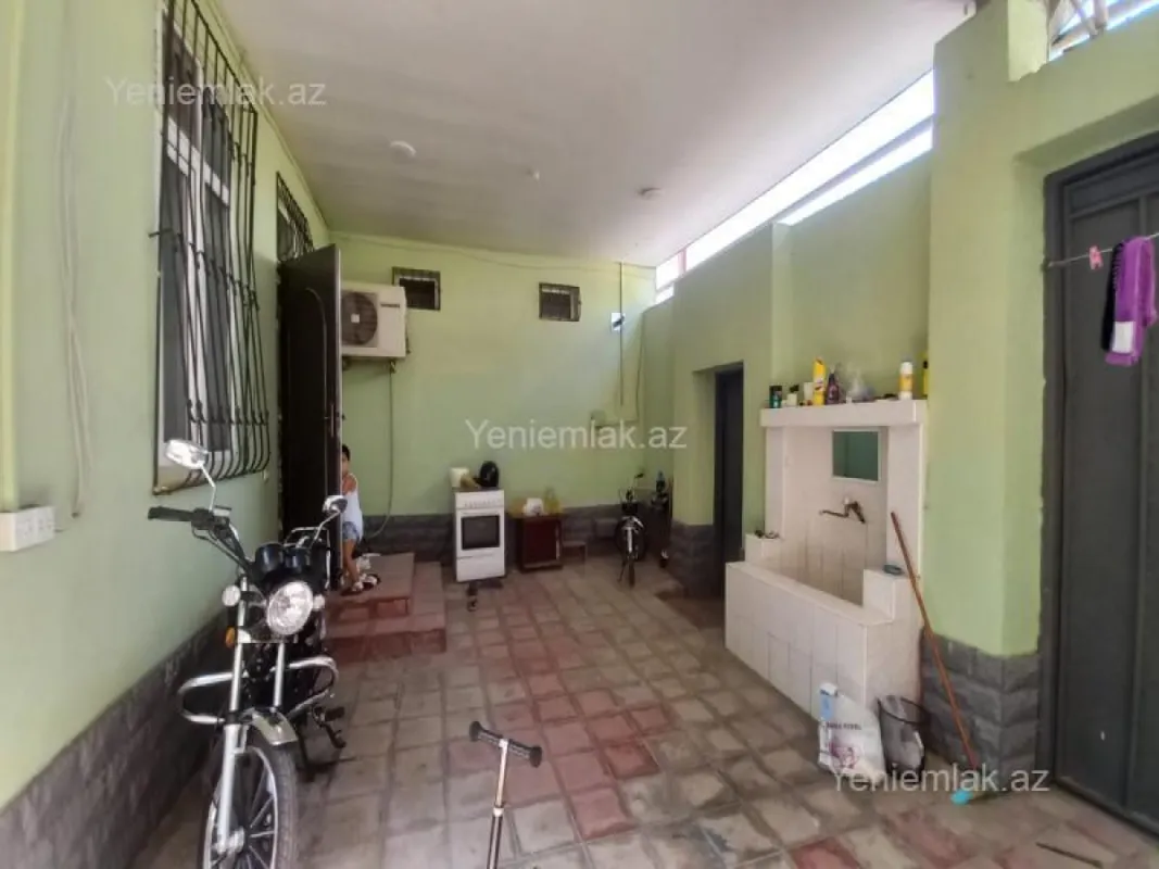 Satılır 4 otaqlı həyət evi 120 m²
