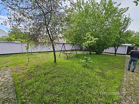 Satılır 3 otaqlı həyət evi 120 m²