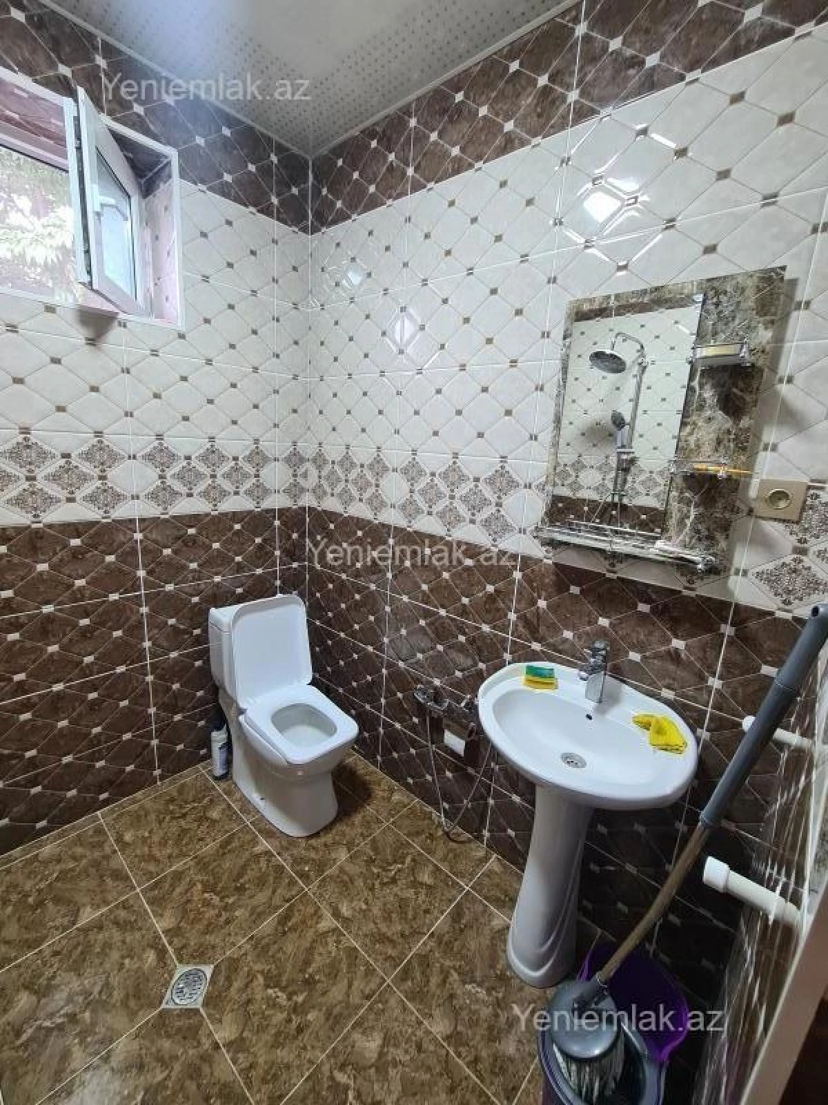 Satılır 5 otaqlı həyət evi 130 m²