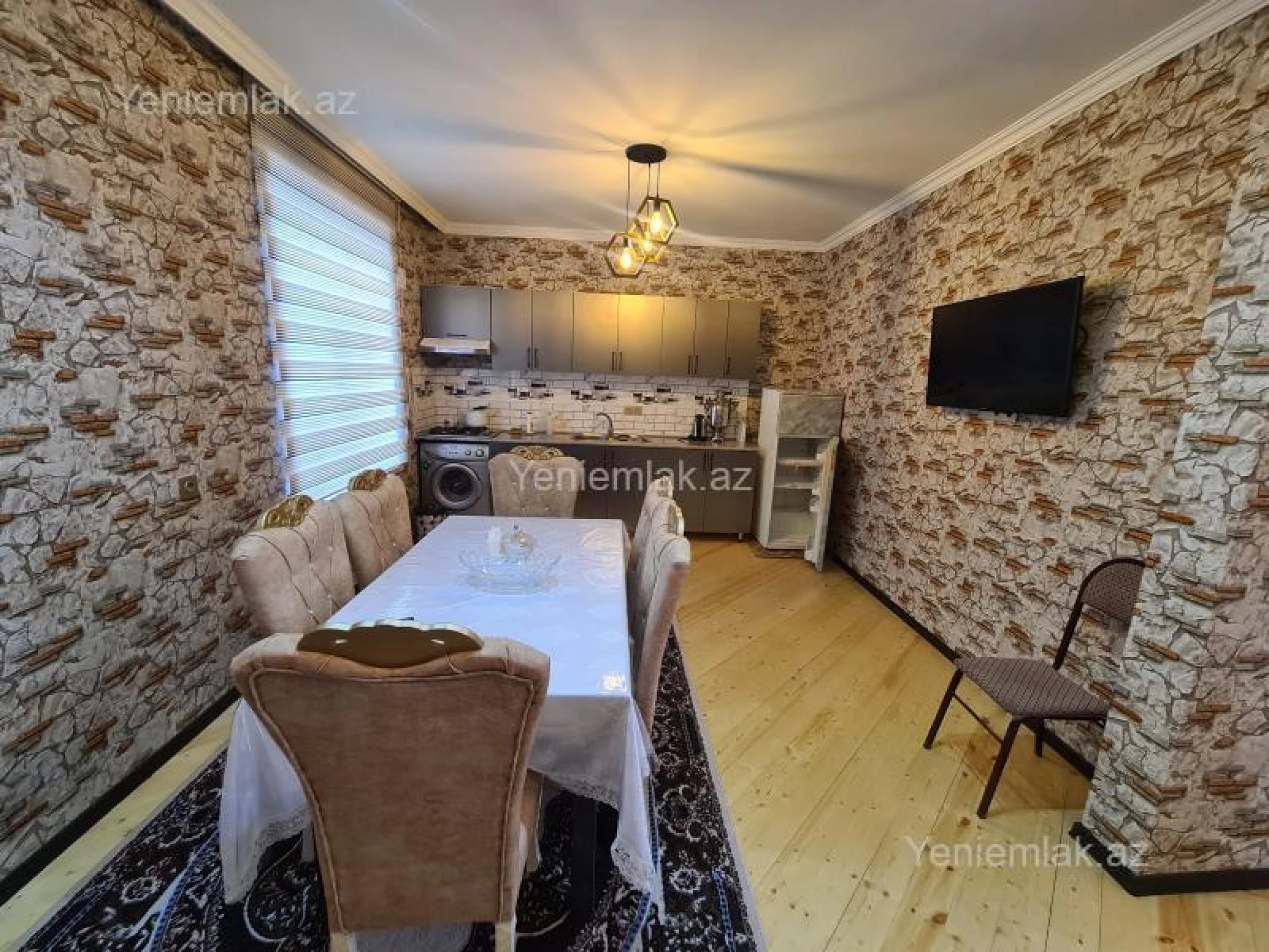 Satılır 5 otaqlı həyət evi 130 m²