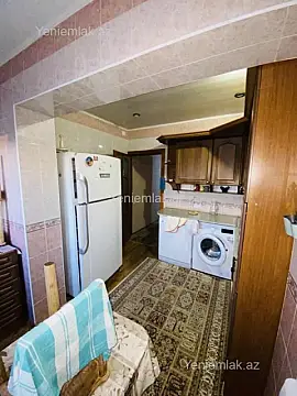 Satılır 4 otaqlı köhnə tikili 100 m²