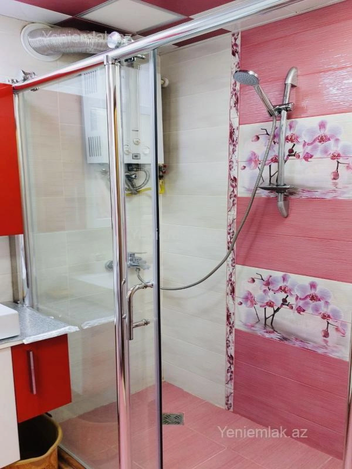 Satılır 4 otaqlı köhnə tikili 100 m²