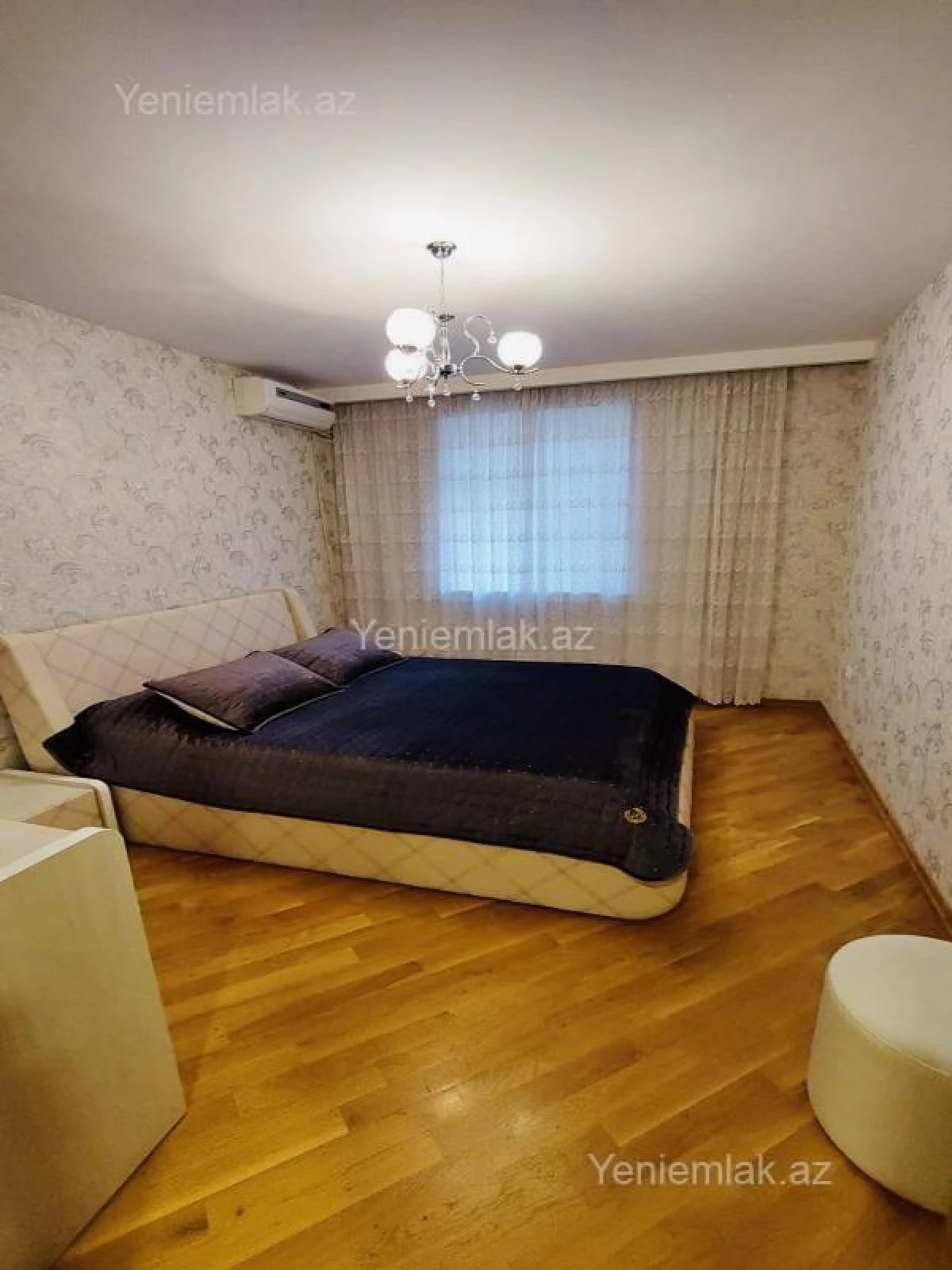 Satılır 4 otaqlı köhnə tikili 100 m²