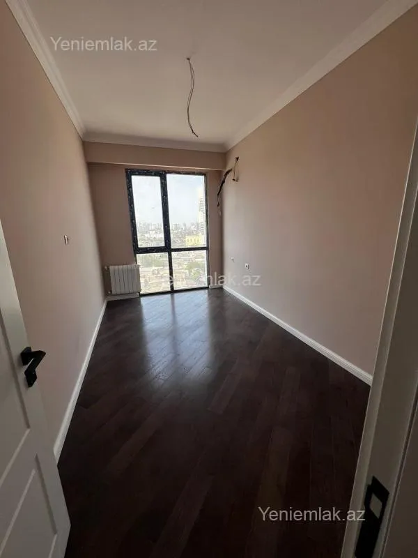 Satılır 4 otaqlı yeni tikili 121 m²