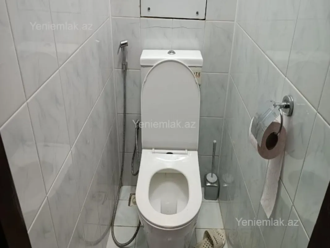Satılır 5 otaqlı köhnə tikili 120 m²