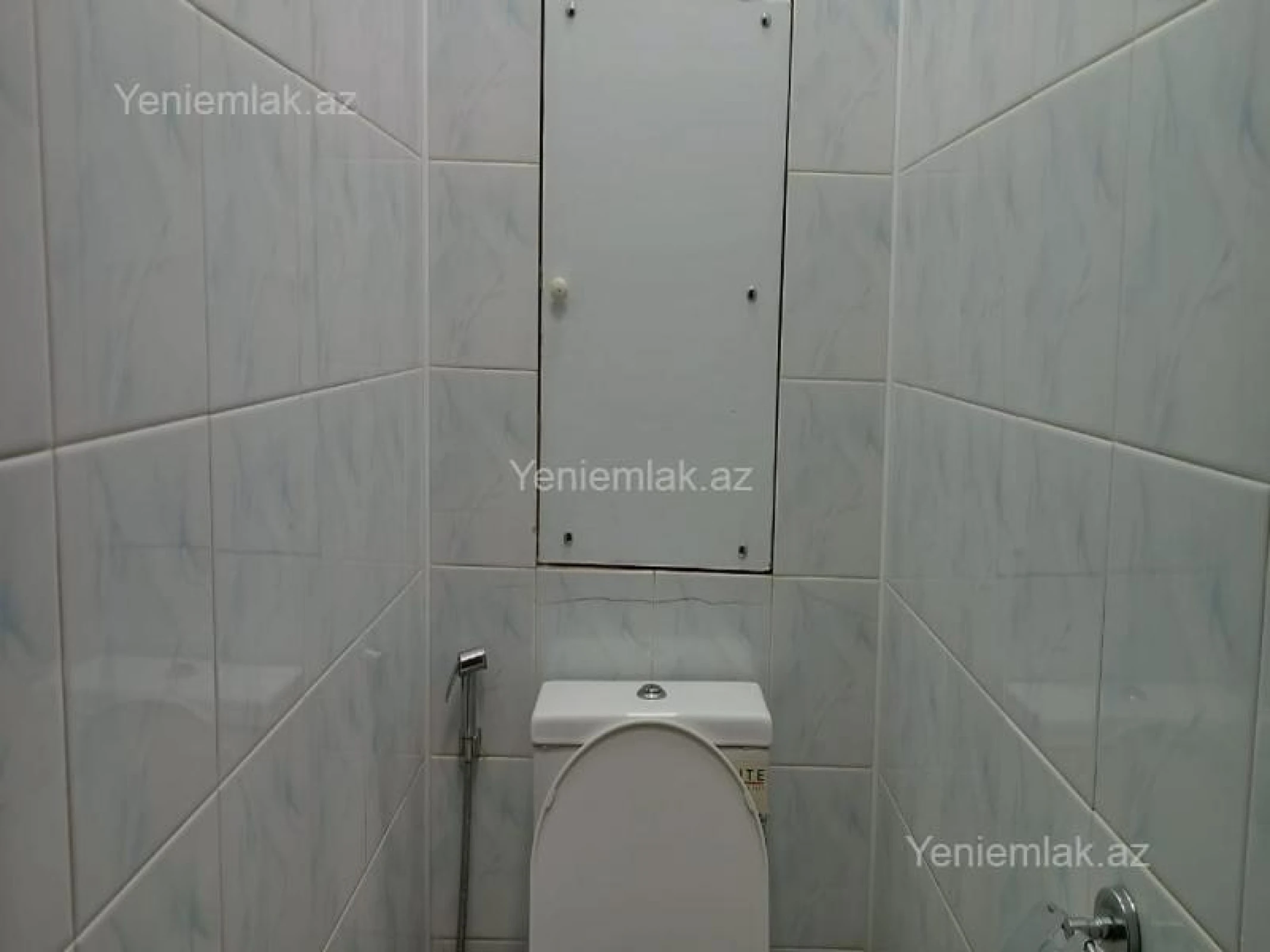 Satılır 5 otaqlı köhnə tikili 120 m²