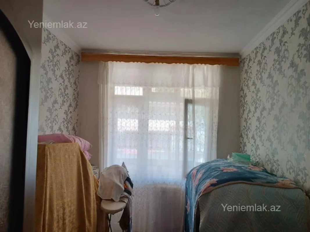 Satılır 5 otaqlı köhnə tikili 120 m²