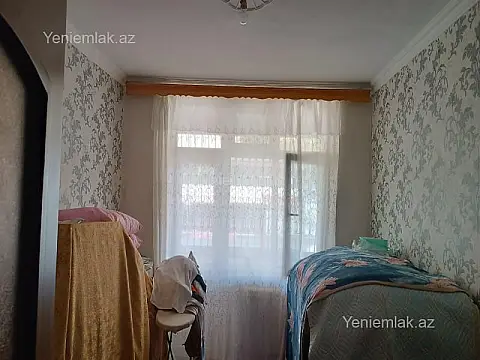 Satılır 5 otaqlı köhnə tikili 120 m²