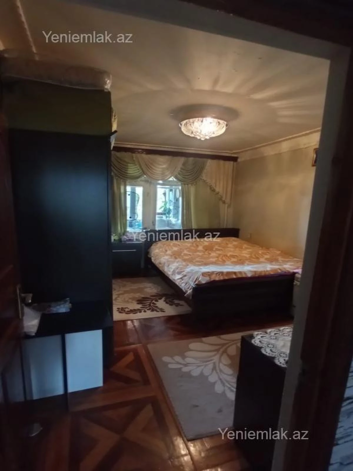 Satılır 5 otaqlı köhnə tikili 100 m²