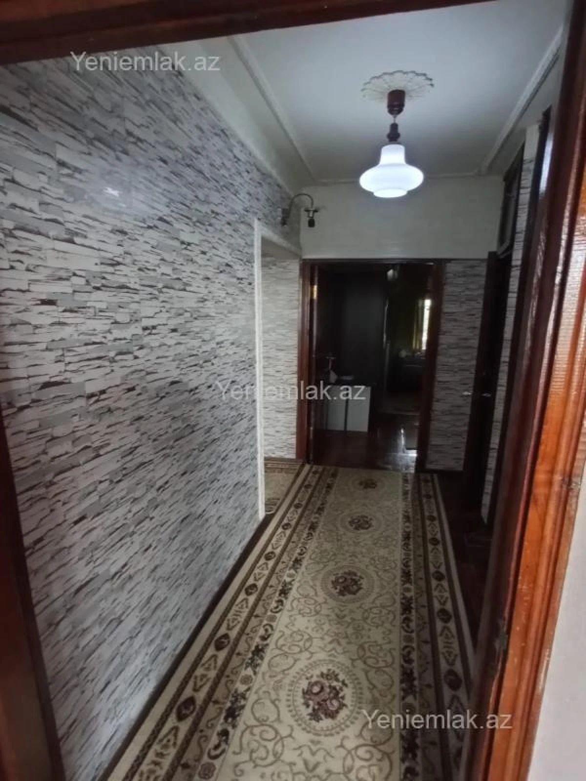 Satılır 5 otaqlı köhnə tikili 100 m²