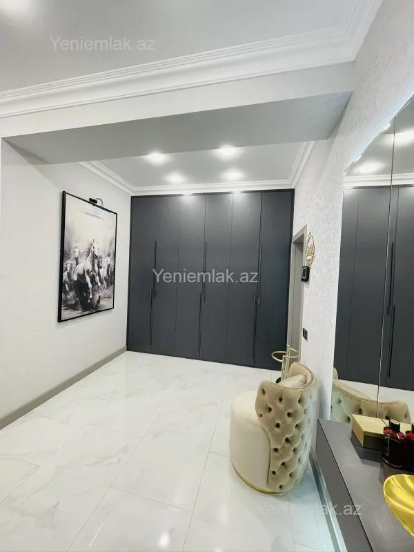 Satılır 4 otaqlı yeni tikili 136 m²