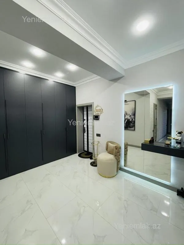 Satılır 4 otaqlı yeni tikili 136 m²