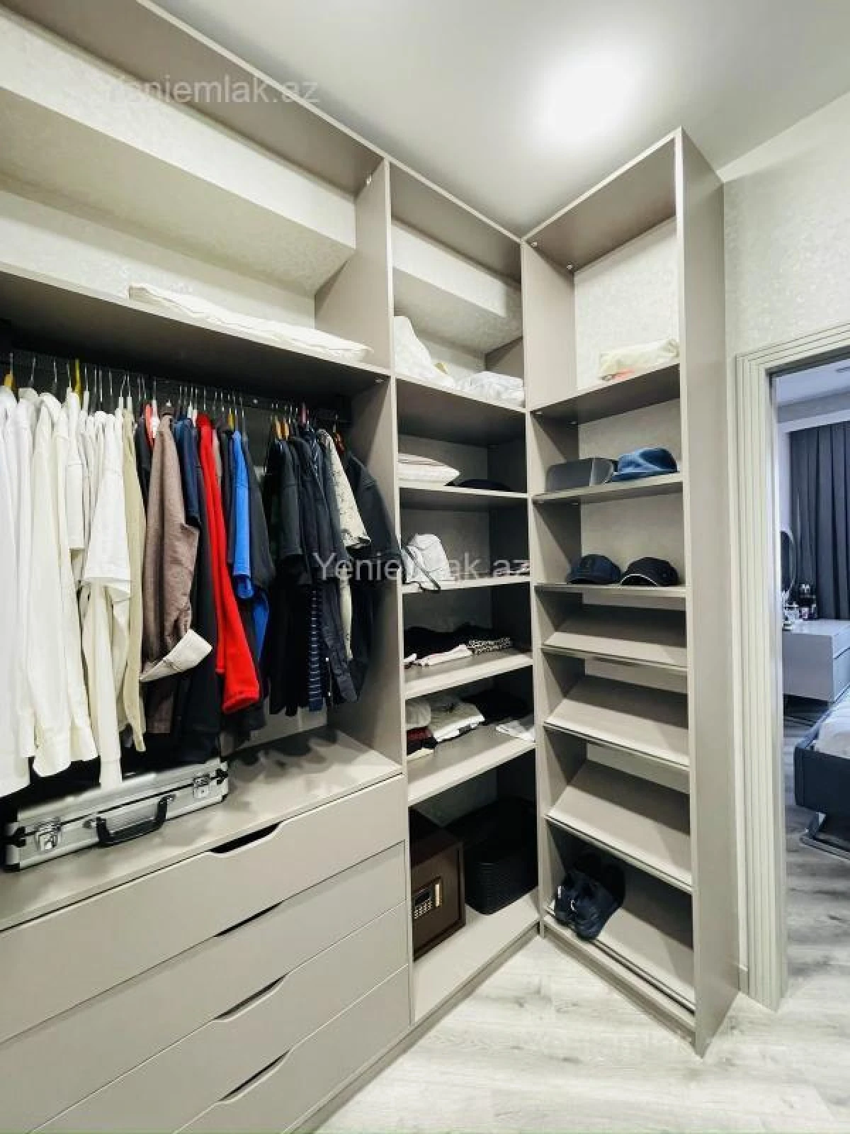 Satılır 4 otaqlı yeni tikili 136 m²