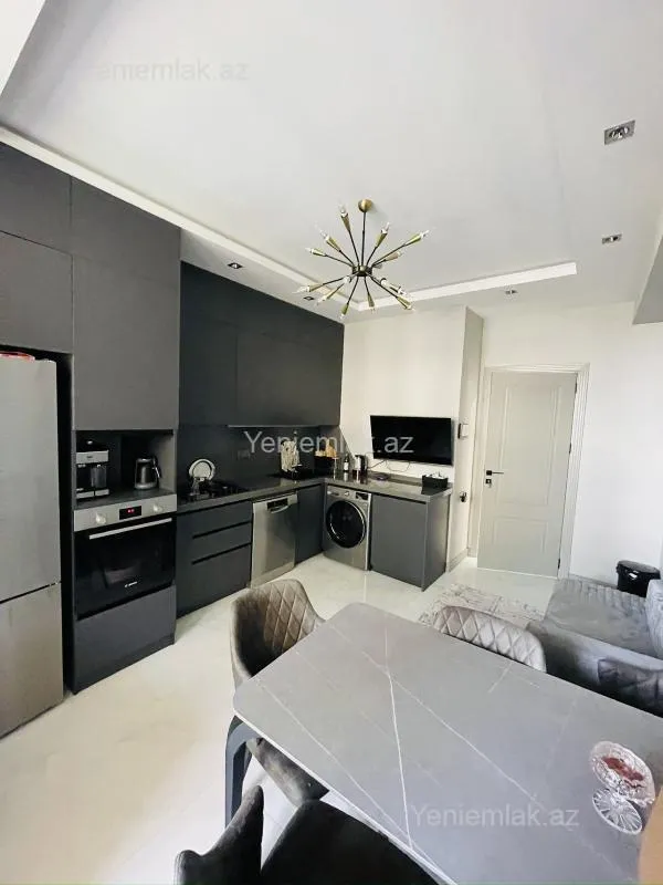 Satılır 4 otaqlı yeni tikili 136 m²