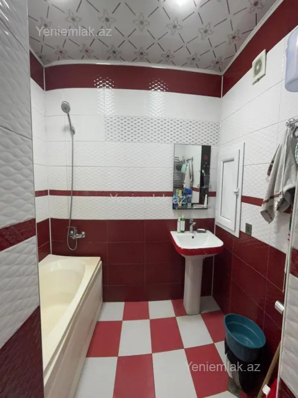 Satılır 3 otaqlı yeni tikili 88 m²