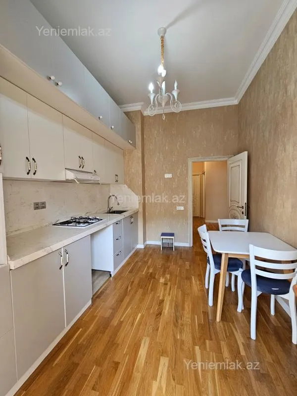 Satılır 3 otaqlı yeni tikili 96 m²