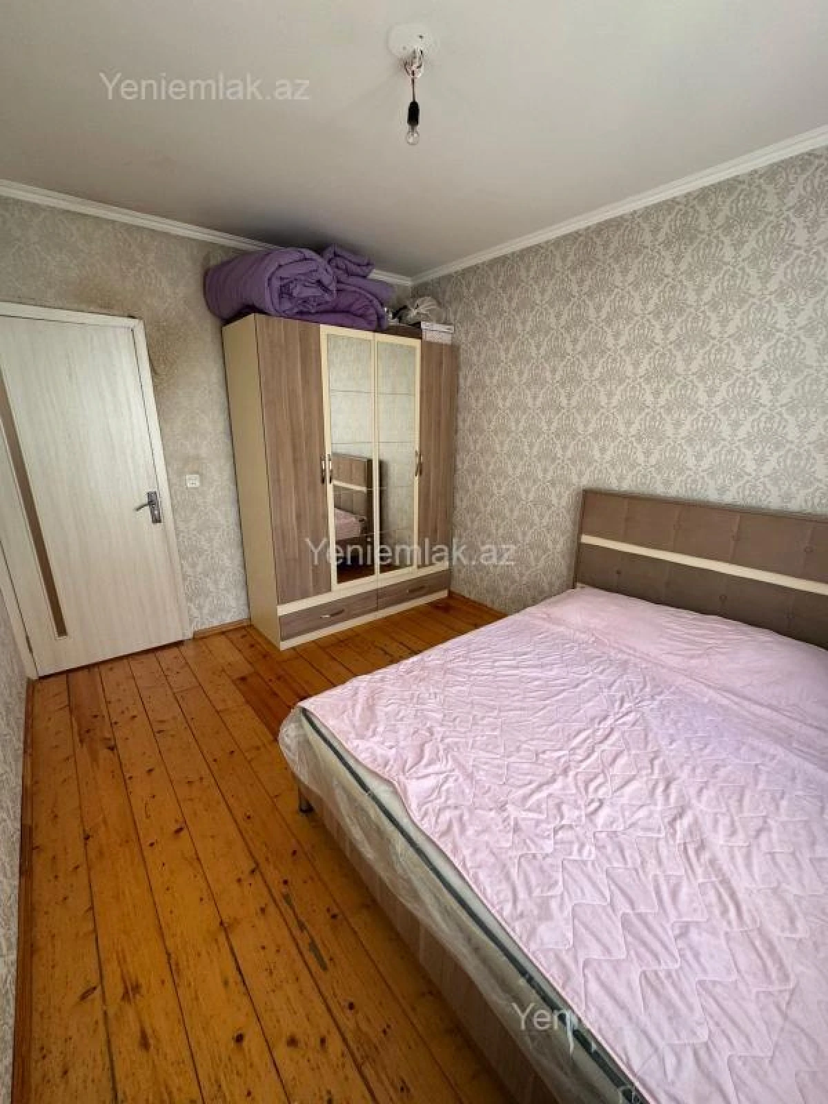 Satılır 2 otaqlı köhnə tikili 60 m²