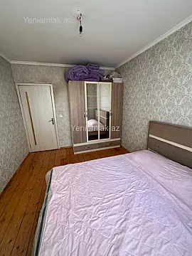 Satılır 2 otaqlı köhnə tikili 60 m²