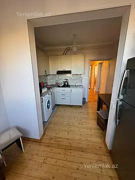 Satılır 2 otaqlı köhnə tikili 60 m²