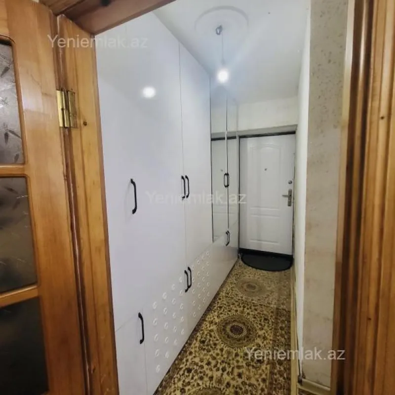 Satılır 2 otaqlı köhnə tikili 50 m²