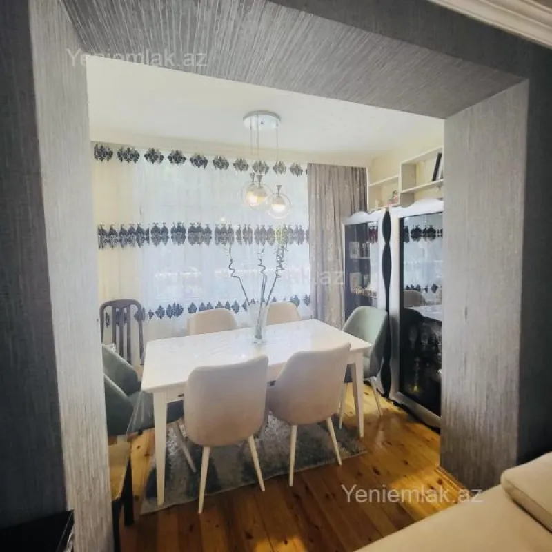 Satılır 2 otaqlı köhnə tikili 50 m²