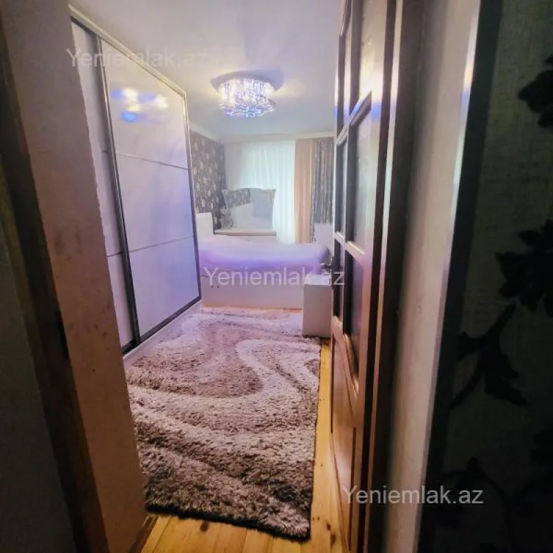 Satılır 2 otaqlı köhnə tikili 50 m²