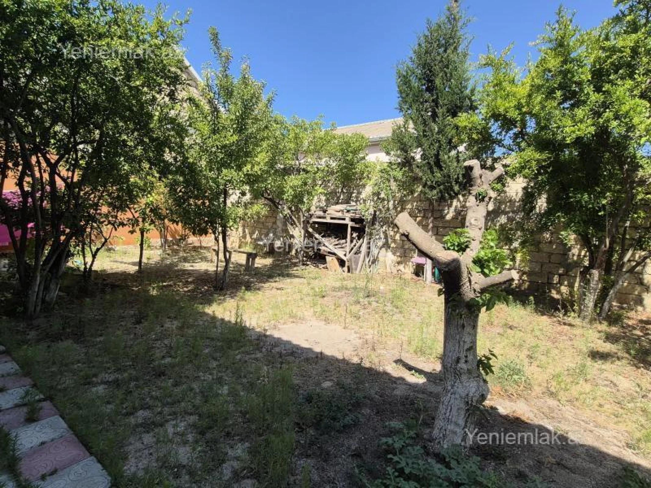 Satılır 3 otaqlı həyət evi 100 m²