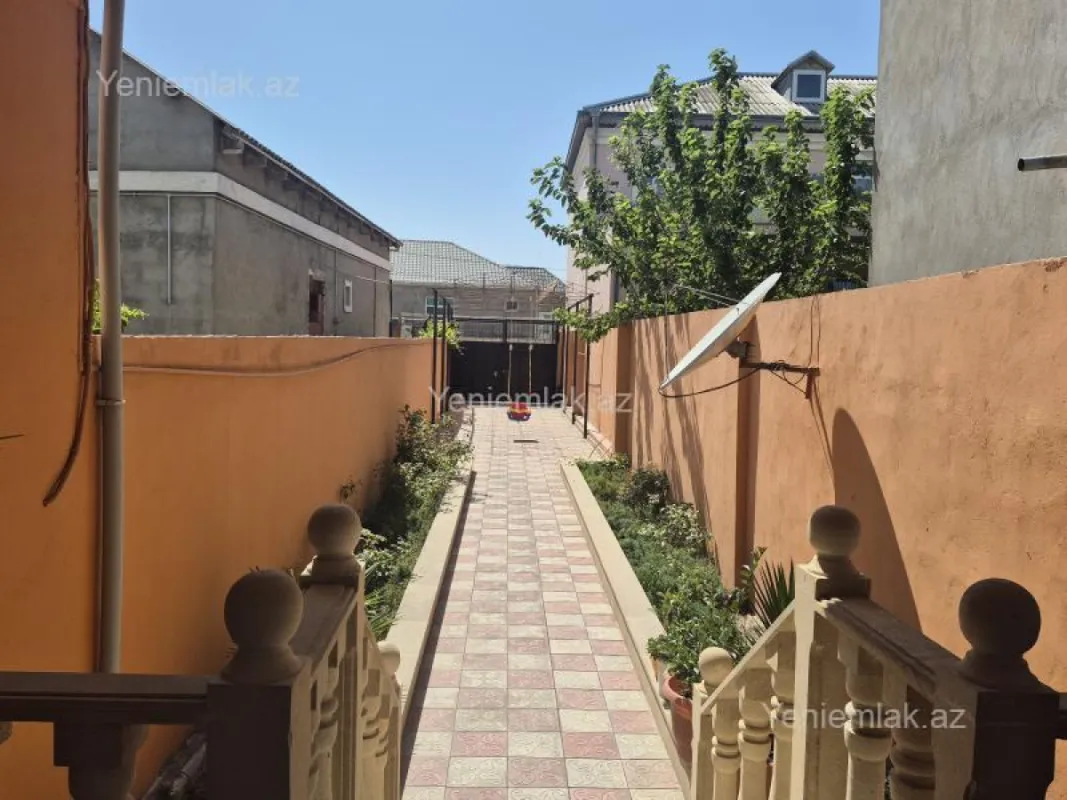 Satılır 3 otaqlı həyət evi 100 m²