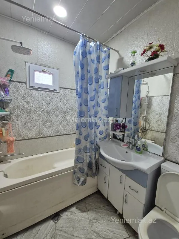 Satılır 3 otaqlı həyət evi 100 m²